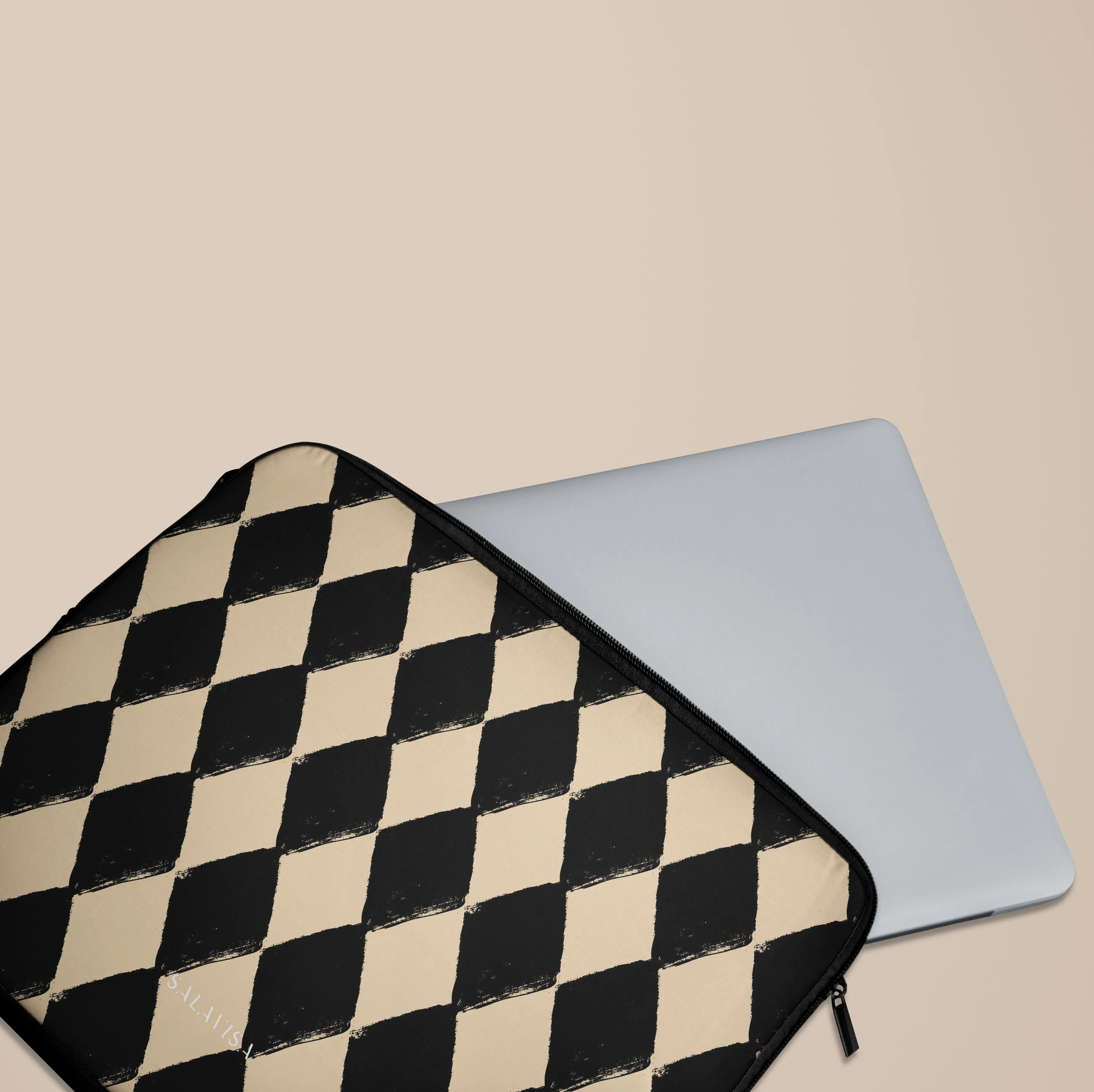 Diamond Chess Laptop Sleeve