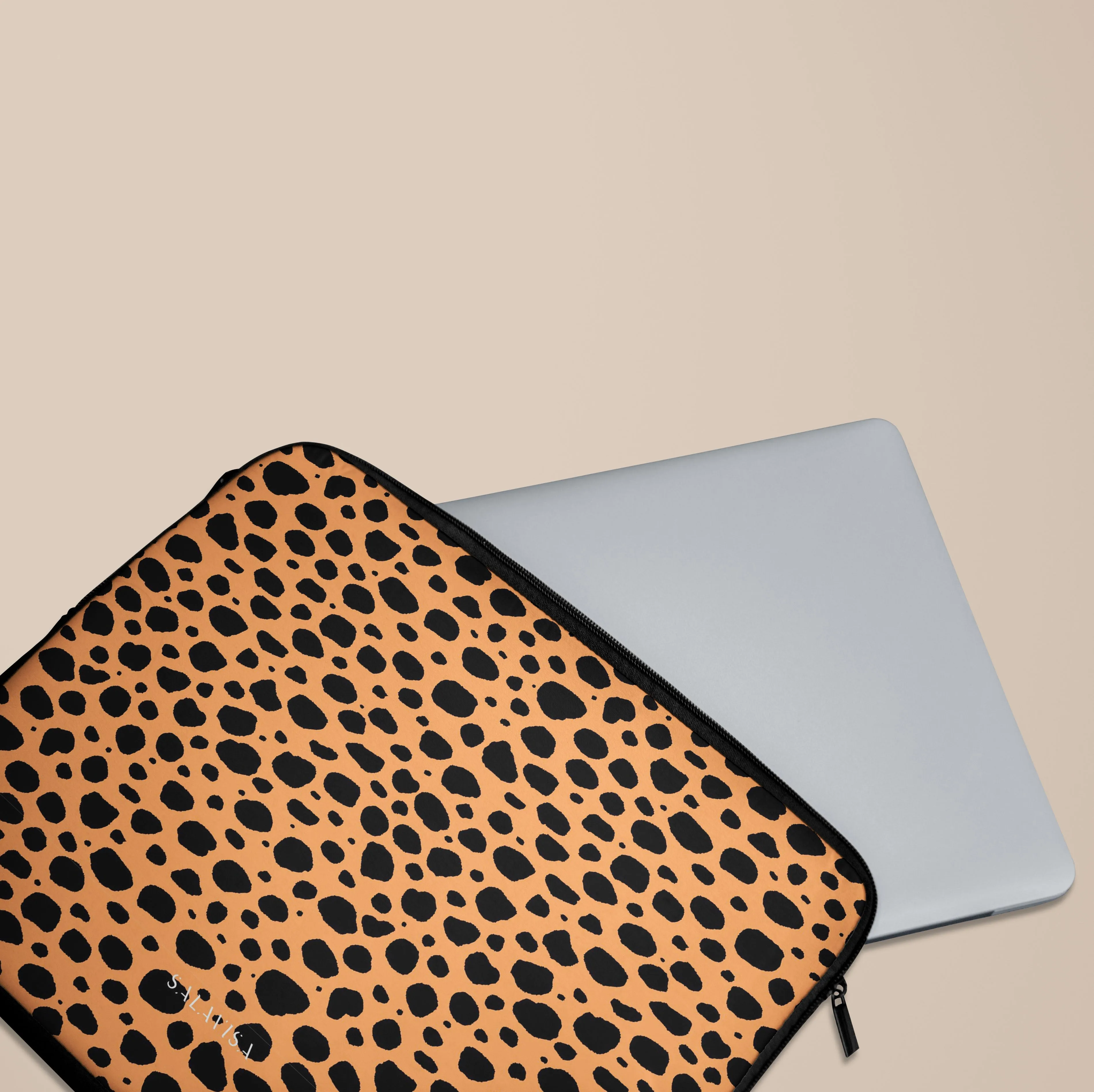 Free Cheetah Laptop Sleeve