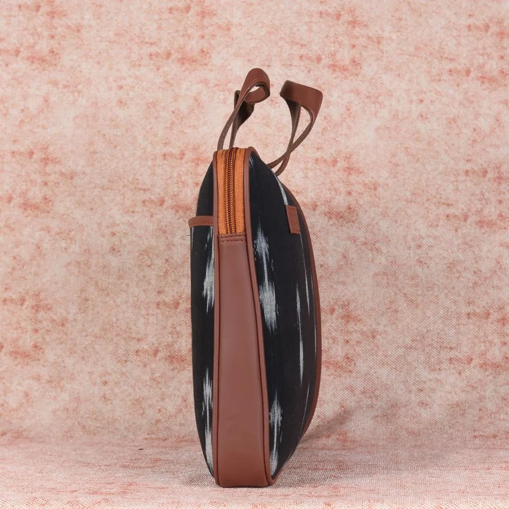 Ikat Arrow Laptop Sleeve