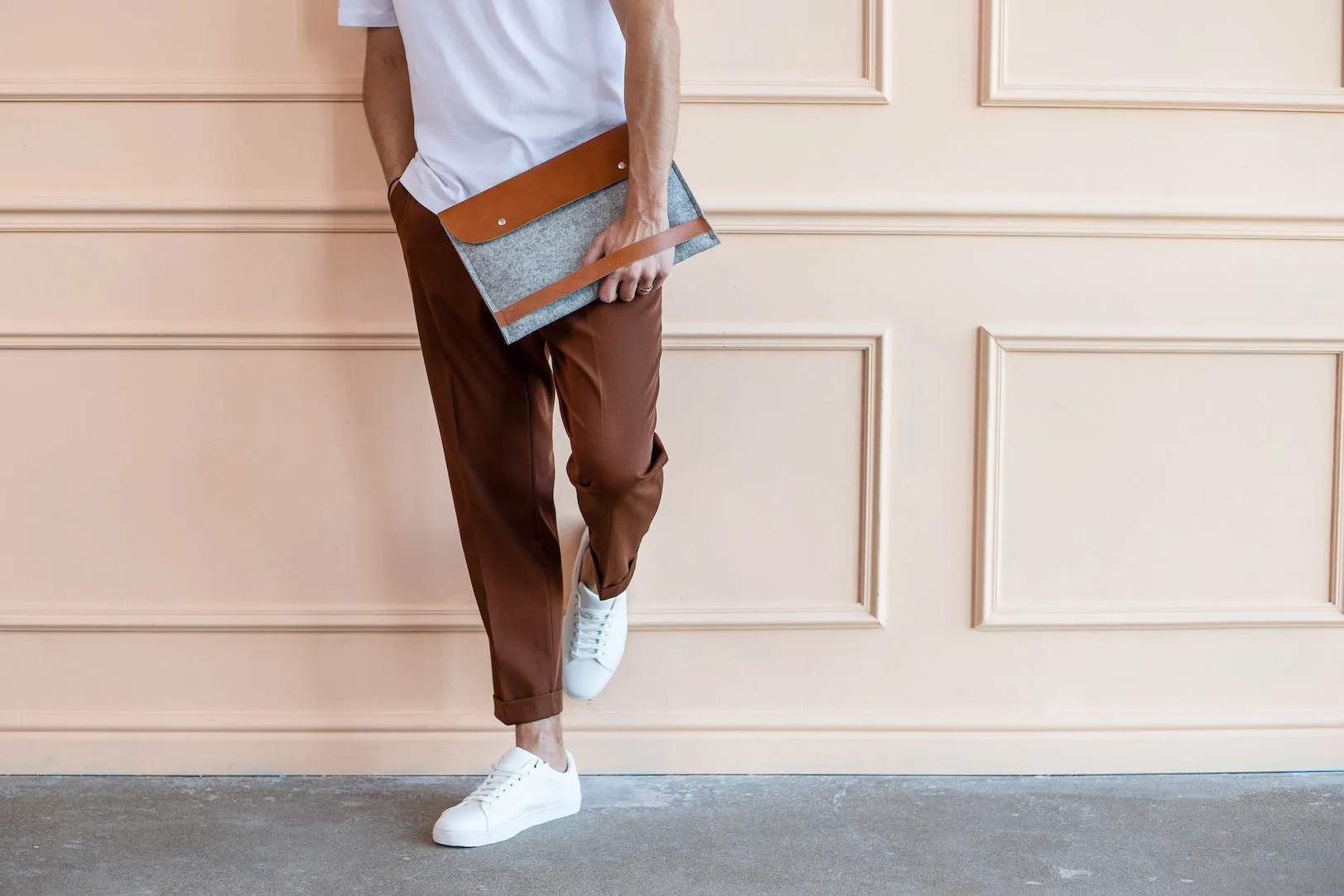 Leather MacBook Case CARRY MORE/ Vegetable tanned/