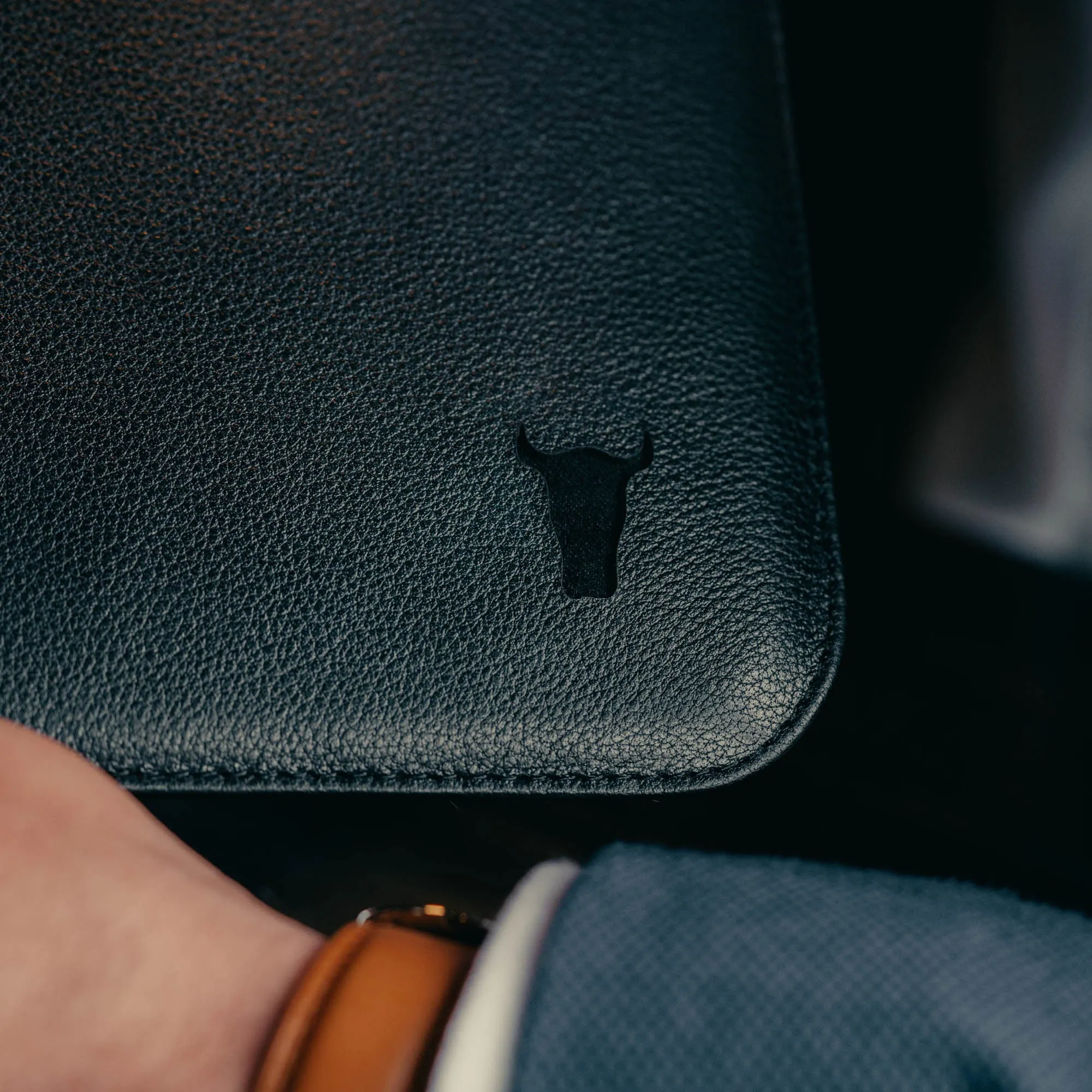 Leather MacBook Pro / MacBook Air Sleeve Case (for 13" & 14")