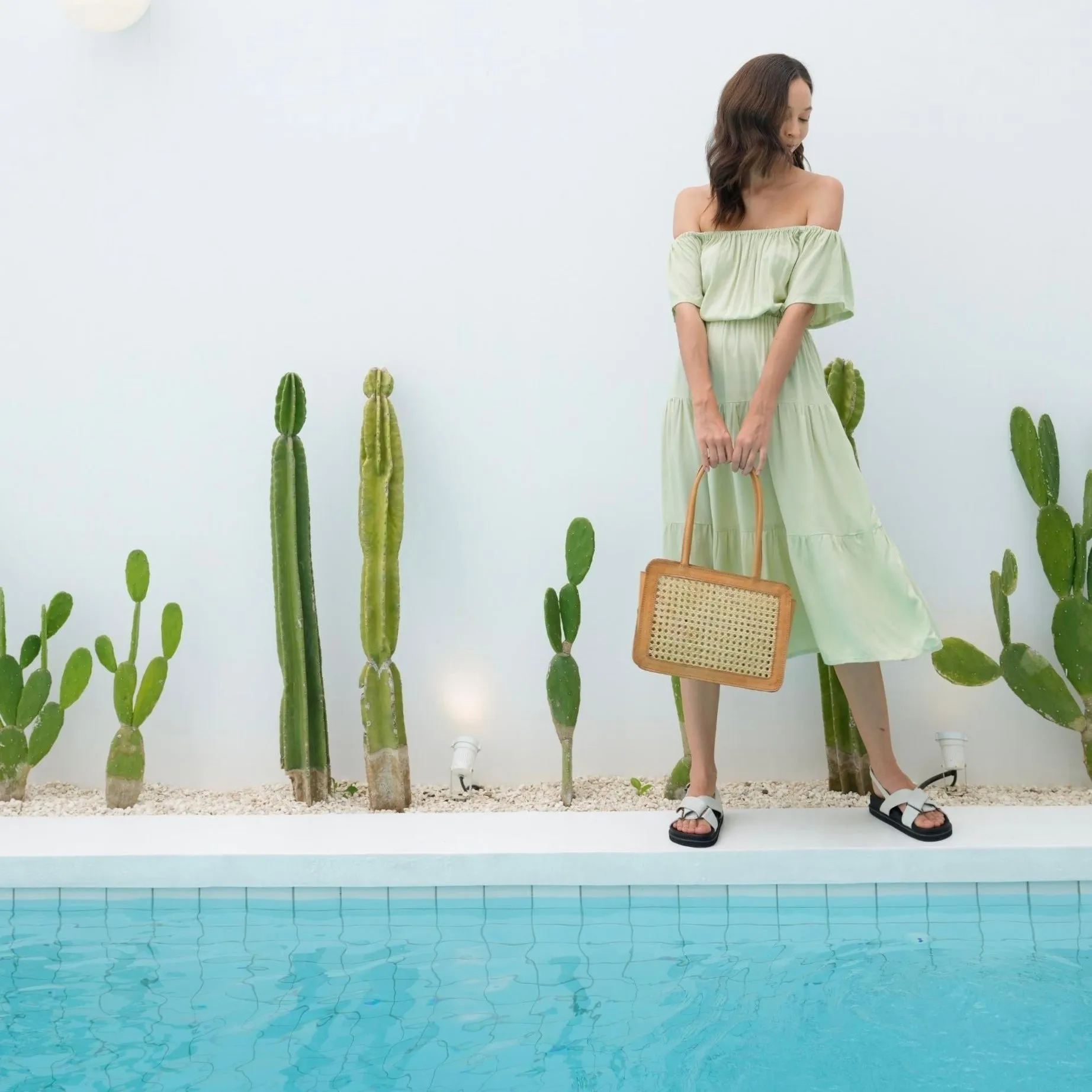 Regina Off-the-shoulder Midi Dress in Pistachio