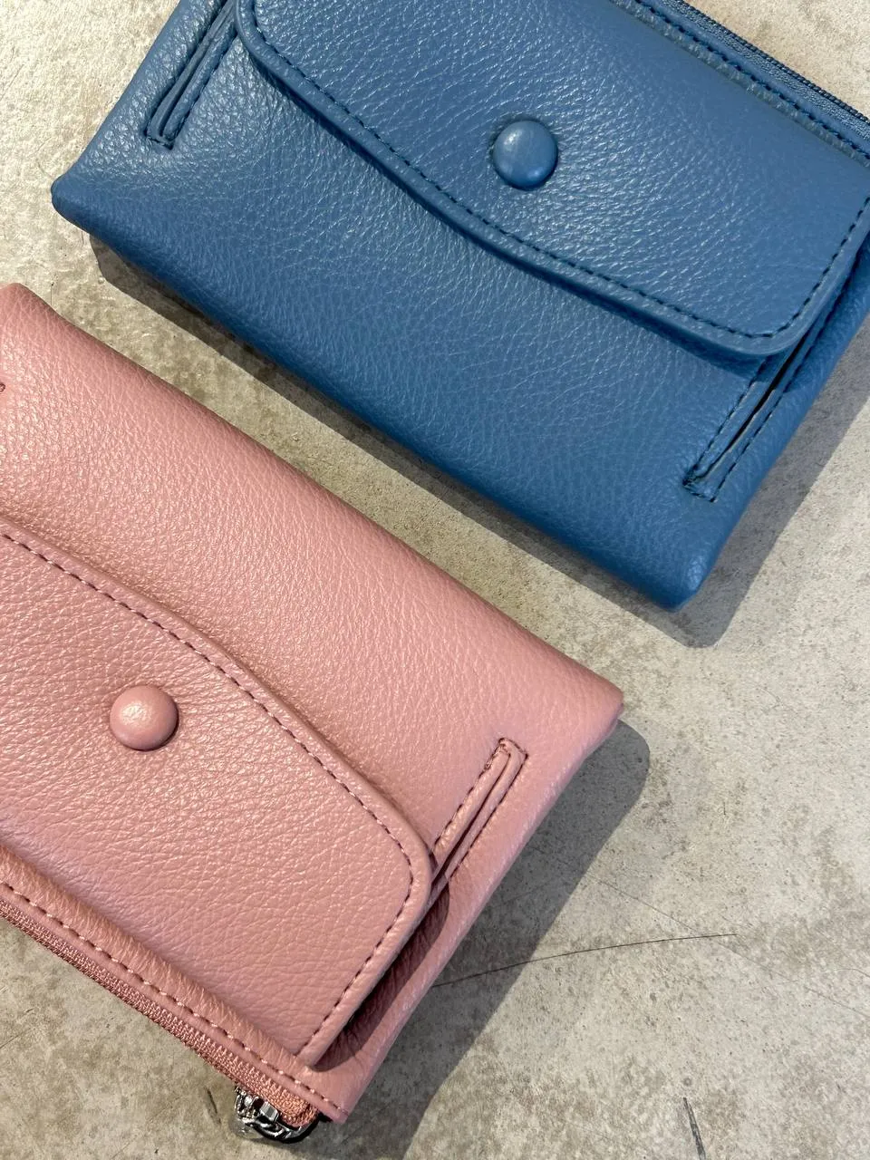 Small wallet with button