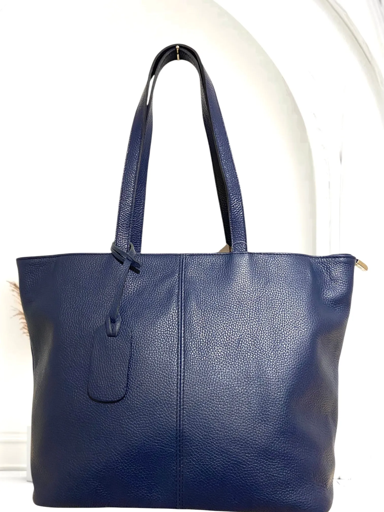 VERITY   Large Italian leather handbag