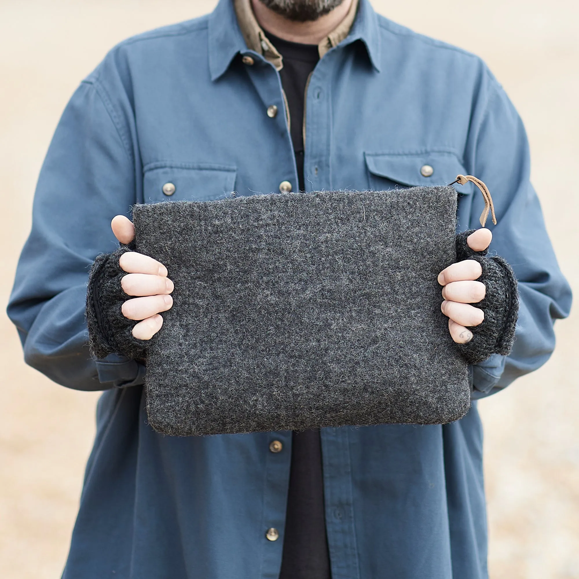 WANGDI Zip Felt Document Pouch Laptop Sleeve (WS)